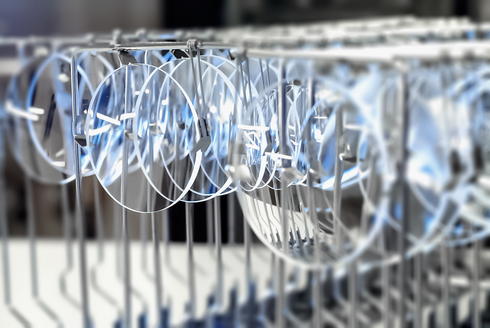 Optimisation de l’adhérence des matériaux grâce au traitement Corona – Études de cas  Essilor